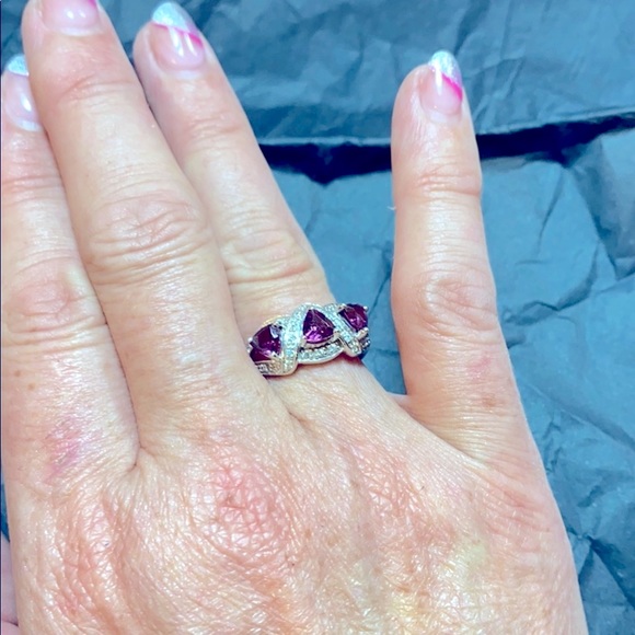 Trillion Raspberry Color Rhodolite - Picture 6 of 15